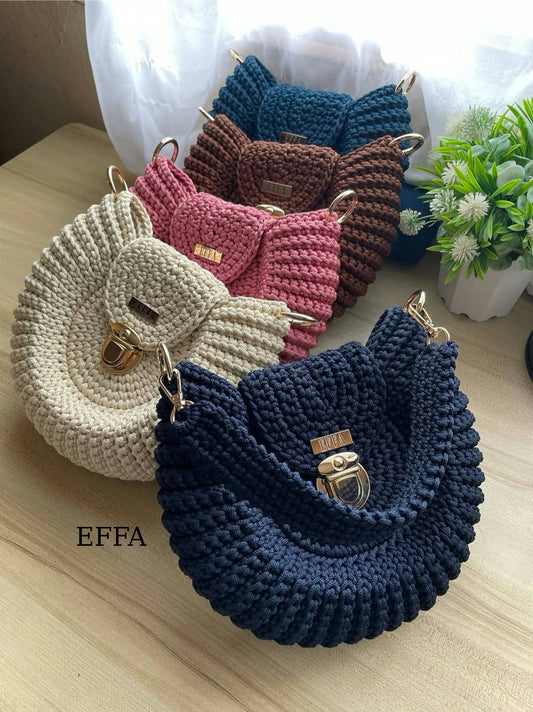 Beautiful Oreo Crochet Handbag